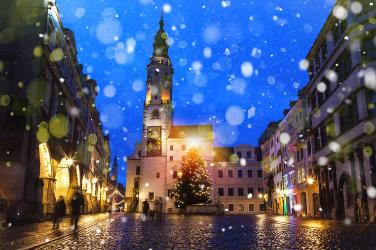 Christmas tree on the marketplace in Goerlitz, Saxony.